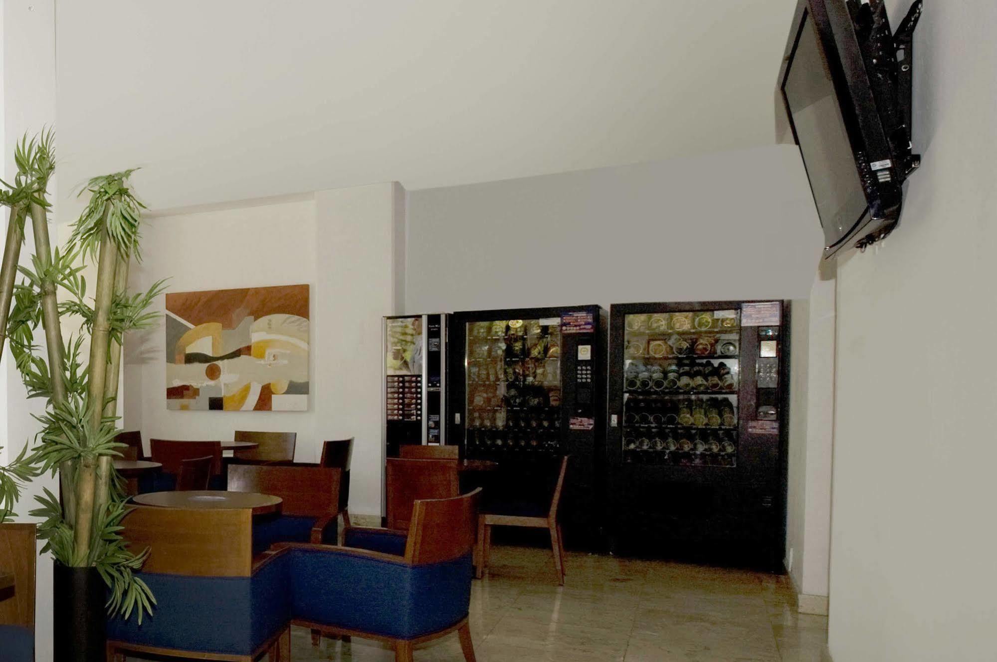 فندق One Queretaro Plaza Galerias المظهر الخارجي الصورة